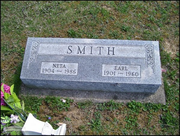 smith-earl-neta-tomb-mt-joy-cem.jpg