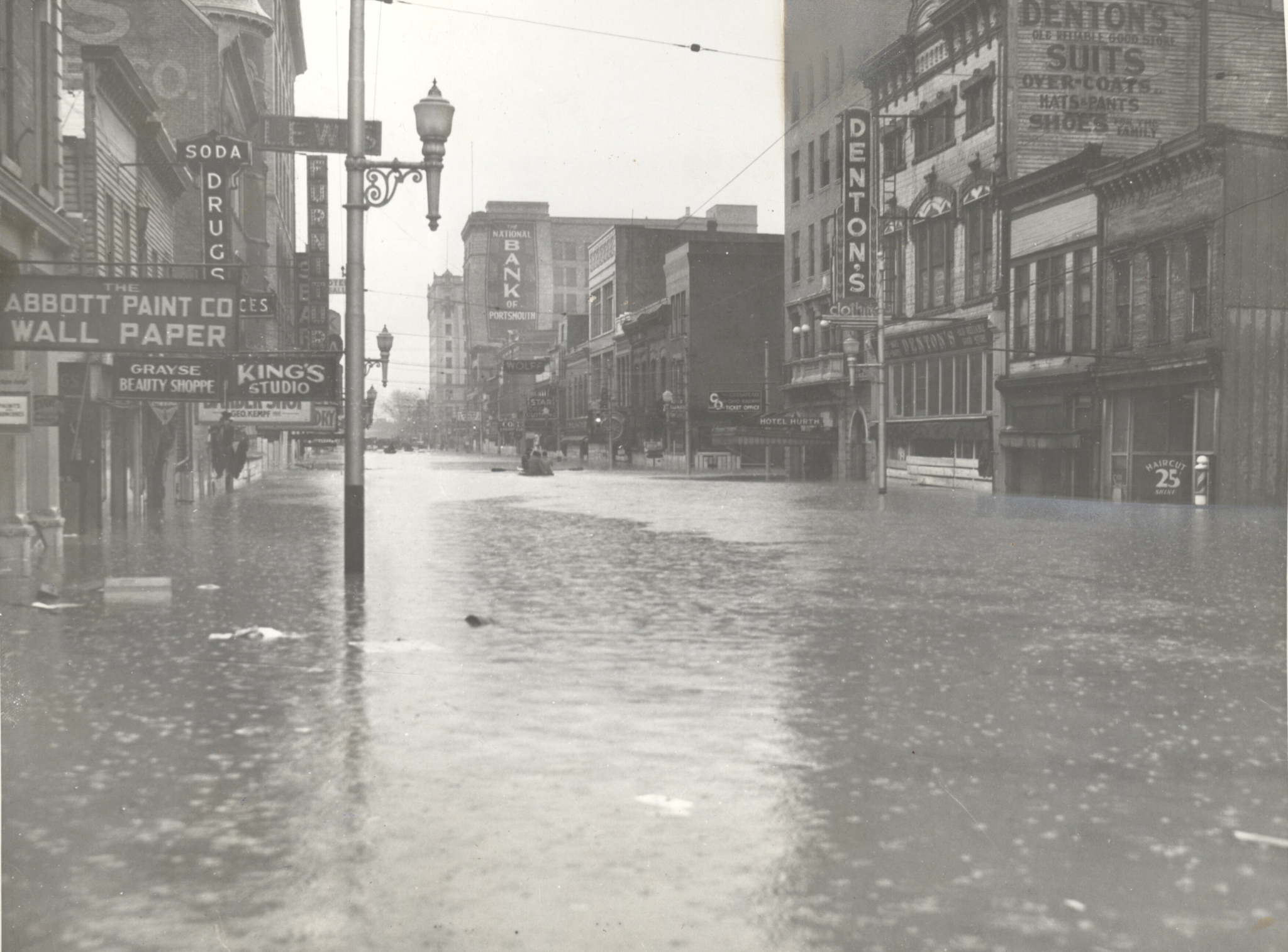 Street Scene, Portsmouth, Ohio 1937 Flood · Local History Digital ...