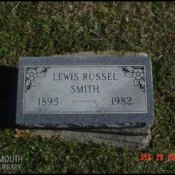 smith-lewis-russell-tomb-newman-cem.jpg