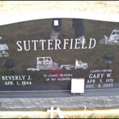 sutterfield-gary-beverly-tomb-village-cem.jpg