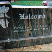 holcomb-ellis-phyllis-tomb-greenlawn-cem.jpg